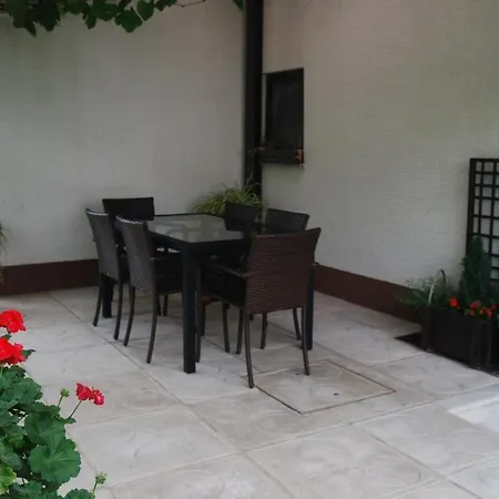 Rooms-apartments Stojanovic 3*