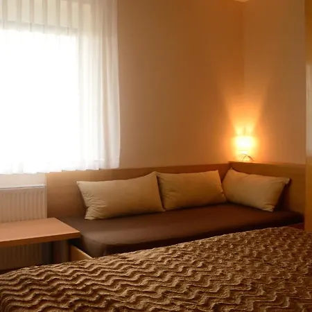 Rooms-apartments Stojanovic Guest house Bled