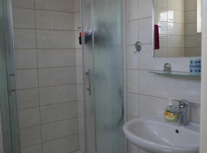 Konukevi Rooms-apartments Stojanovic 3*