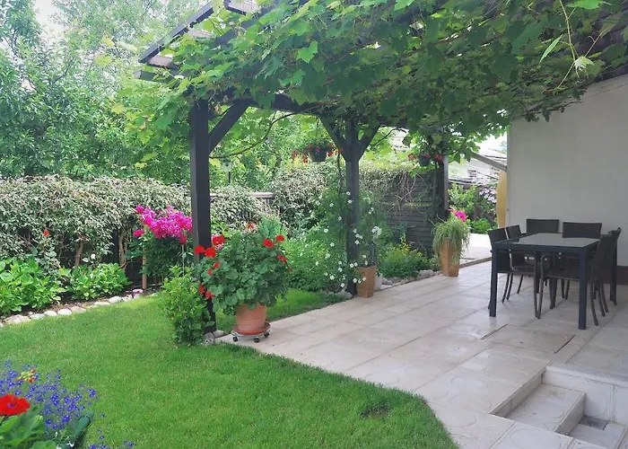 Guest house Rooms-apartments Stojanovic Bled