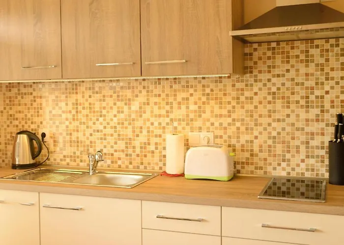 Rooms-apartments Stojanovic Konukevi 3*