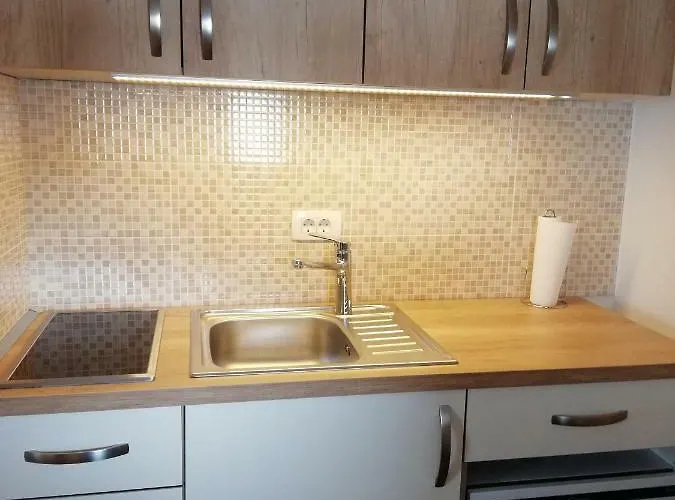 Rooms-apartments Stojanovic Guest house